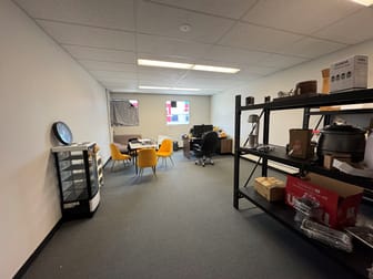 Click to view all images Unit 8a/8 - 18 Wurrook Circuit Caringbah NSW 2229 - Image 3