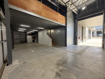 Unit 4/33 Spongolite Street Beard ACT 2620 - Image 2