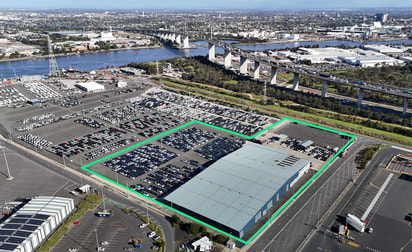 Click to view all images 50 Kooringa Way Port Melbourne VIC 3207 - Image 3