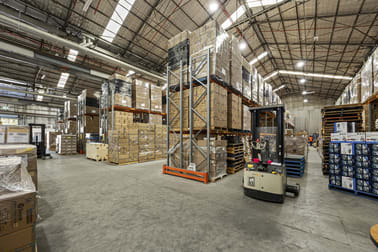 Click to view all images Unit 2B/744 Lorimer St Port Melbourne VIC 3207 - Image 2