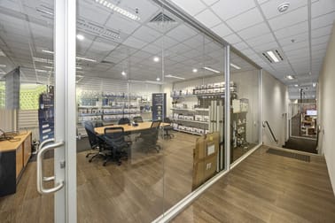 Click to view all images Unit 5.02, 706 Lorimer Street Port Melbourne VIC 3207 - Image 2