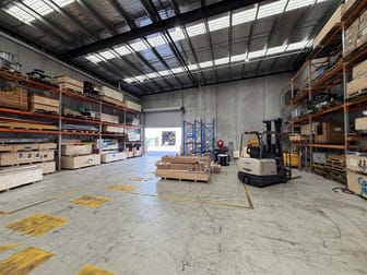 Click to view all images Unit 3/Unit 3, 610 Lorimer Street Port Melbourne VIC 3207 - Image 2