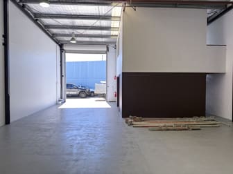 4/4 Pinacle Street Brendale QLD 4500 - Image 1