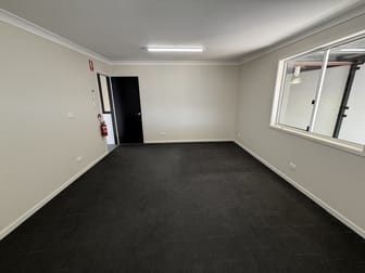 4/4 Pinacle Street Brendale QLD 4500 - Image 3