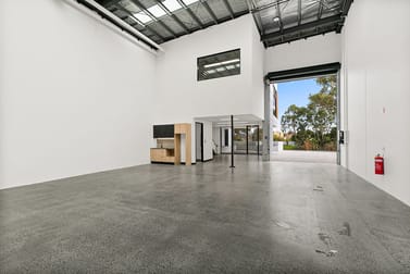 Click to view all images 61 Willow Avenue Springvale VIC 3171 - Image 2