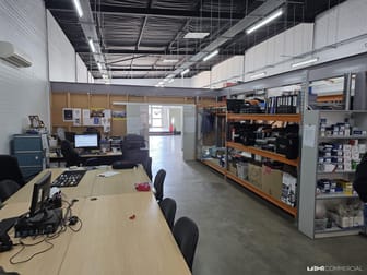 1/90 Newcastle Fyshwick ACT 2609 - Image 2