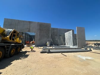 Click to view all images Unit 1 & 2/ 21 Zeta Road Wattleup WA 6166 - Image 1