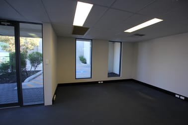 Click to view all images 38 Darlot Road Landsdale WA 6065 - Image 3