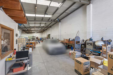 Click to view all images 1/8 Charnfield Court Thomastown VIC 3074 - Image 2