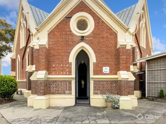 Click to view all images 27 Pyke Street Bairnsdale VIC 3875 - Image 2