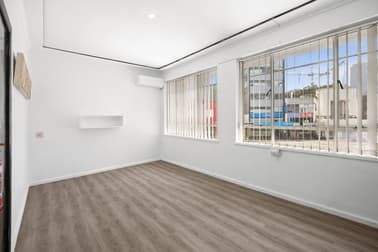 Click to view all images Unit 1/1 Oaks Avenue Dee Why NSW 2099 - Image 3