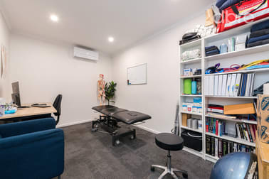 Click to view all images 5/445 Warrigal Road Moorabbin VIC 3189 - Image 2