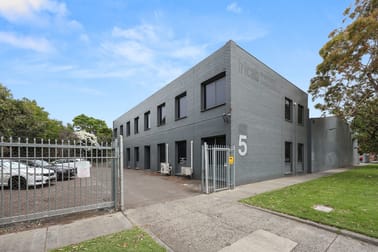 Click to view all images 5-7 Prohasky Street Port Melbourne VIC 3207 - Image 3