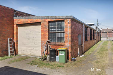 Click to view all images 4/33 Korong Road Heidelberg West VIC 3081 - Image 1