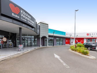 Click to view all images 460 Melton Highway Taylors Lakes VIC 3038 - Image 2