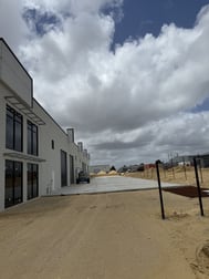 5/7 Global Road Neerabup WA 6031 - Image 2