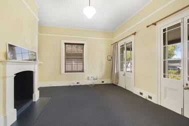Click to view all images 94 Rusden Street Armidale NSW 2350 - Image 2