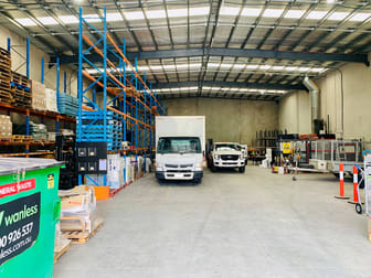 Click to view all images 19 Fleet Street Somerton VIC 3062 - Image 2