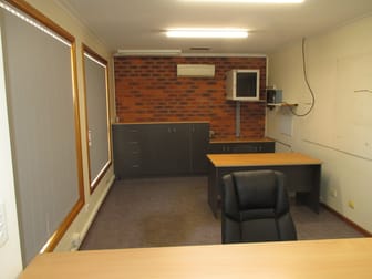 2/129 Gunnedah Road Tamworth NSW 2340 - Image 2