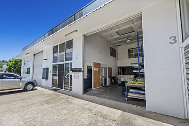 Click to view all images 2/27 Hutchinson Street Burleigh Heads QLD 4220 - Image 1