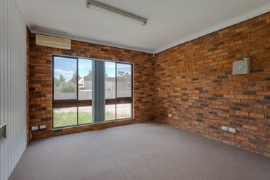 Click to view all images 54A Sinclair Street Goulburn NSW 2580 - Image 2