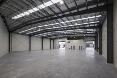 Click to view all images 36 Naxos Way Keysborough VIC 3173 - Image 3