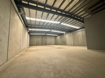 Click to view all images 22 Graystone Court Epping VIC 3076 - Image 3