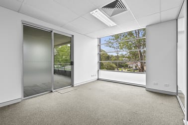 2/7 Sefton Road Thornleigh NSW 2120 - Image 3