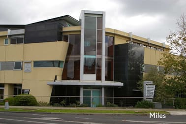 3/195 Thompsons Road Bulleen VIC 3105 - Image 2