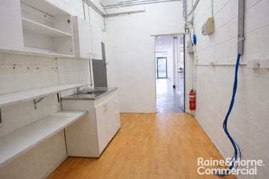 93a/Victoria Street East Gosford NSW 2250 - Image 3