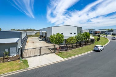 Click to view all images 37 Spitfire Place Rutherford NSW 2320 - Image 1