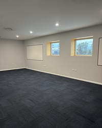 37 Spitfire Place Rutherford NSW 2320 - Image 2