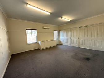 3/123a Boorowa Street Young NSW 2594 - Image 2