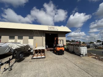 Click to view all images Commercial Drive Ashmore QLD 4214 - Image 2