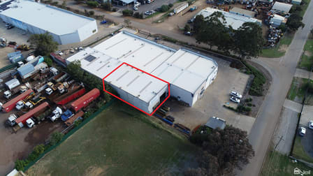 Click to view all images 13 Dickens Place Armadale WA 6112 - Image 3