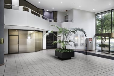 Click to view all images Ground 9 Shop/431 St Kilda Road Melbourne VIC 3004 - Image 3