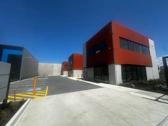 Click to view all images 1-3/33 McKellar Way Epping VIC 3076 - Image 2