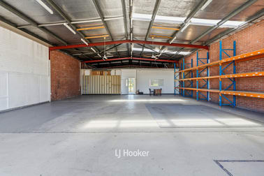 Click to view all images 2/11 Picton Road East Bunbury WA 6230 - Image 3