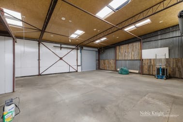 Click to view all images 165 Canterbury Road Kilsyth VIC 3137 - Image 2