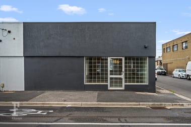 Click to view all images 186 Victoria Street Seddon VIC 3011 - Image 3