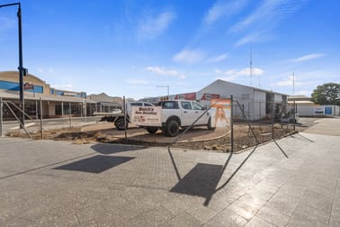 Click to view all images 2-4 Graves Street Kadina SA 5554 - Image 2