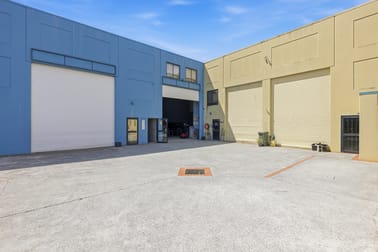 4/32 Taree Street Burleigh Heads QLD 4220 - Image 1