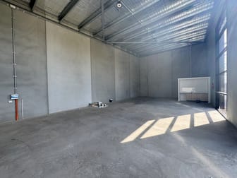 Click to view all images 7/27 Bradwardine Road Robin Hill NSW 2795 - Image 3