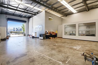 2/10 Chifley Brace Jandakot WA 6164 - Image 2