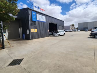 Click to view all images 4 Boneyards Avenue Torquay VIC 3228 - Image 1