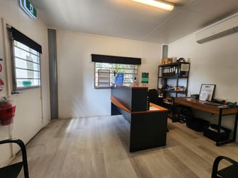 Click to view all images 4 Boneyards Avenue Torquay VIC 3228 - Image 3