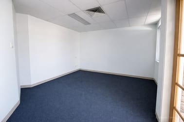 Click to view all images 3/107a Fitzroy Street Warwick QLD 4370 - Image 3