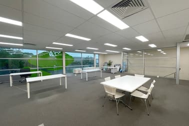 Click to view all images Whole/43 Fennell Street Port Melbourne VIC 3207 - Image 3