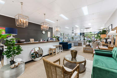 1/5 Gibson Road Noosaville QLD 4566 - Image 2