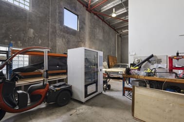 Click to view all images 2/160 Fison Avenue East Eagle Farm QLD 4009 - Image 2